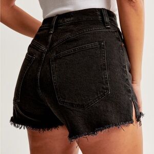 A&F Curve Love High Rise Mom shorts sz 28